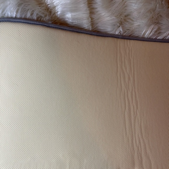 New Juicy couture Memory Foam Bath rug - Picture 3 of 6